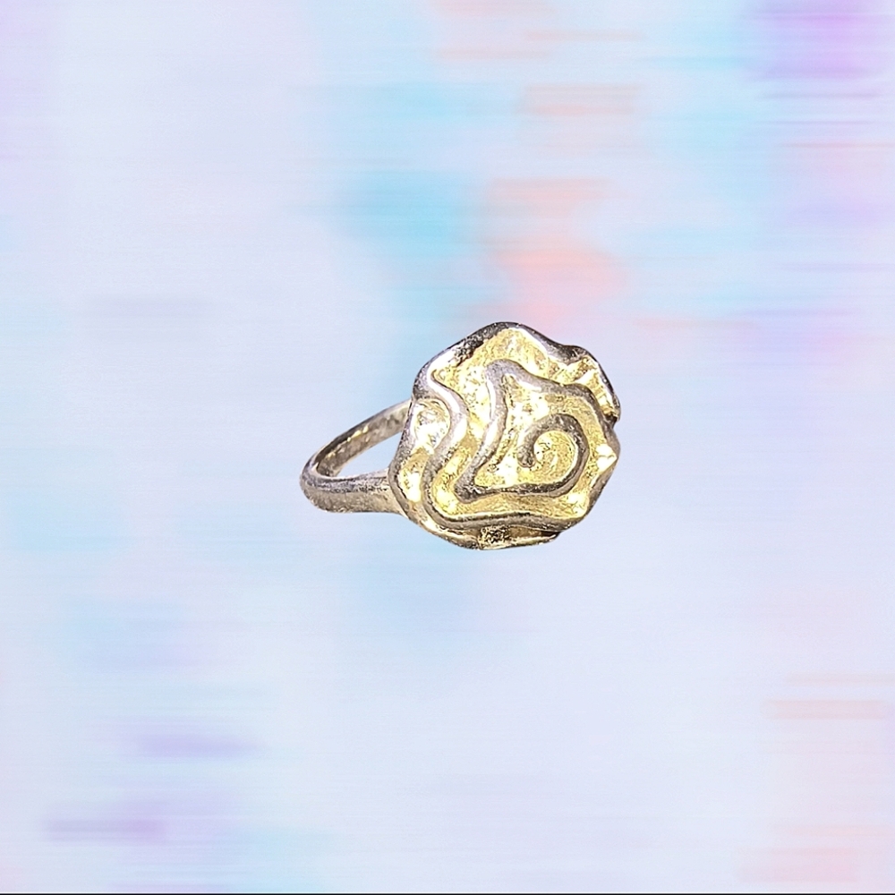 Vintage Sterling Silver Highly Detailed Flower Ring
